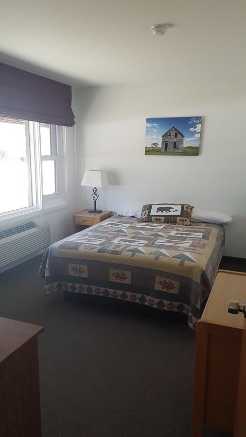 Pinawa Motel Zewnętrze zdjęcie